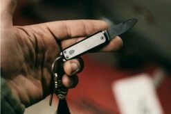 The James Brand Elko, Black + Black Pocket Knife -KNIVESANDTOOLS Sales JAKELK2002 08 the james brand jakelk2002 07 1200x800 1