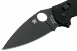 Spyderco Manix 2 Black C101GPBBK2 Pocket Knife -KNIVESANDTOOLS Sales SPC101GPBBK2 03 spyderco v202003