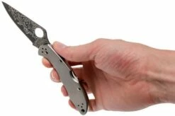 Spyderco Delica 4 Titanium Damascus C11TIPD Pocket Knife -KNIVESANDTOOLS Sales SPC11TIPD 08 spyderco spc11tipd 08