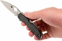 Spyderco Chaparral Carbon Fibre C152CF Pocket Knife -KNIVESANDTOOLS Sales SPC152CF 08 spyderco chaparral spc152cf 08