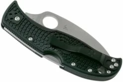 Spyderco Rockjumper C254SBK Serrated Pocket Knife -KNIVESANDTOOLS Sales SPC254SBK 04 spyderco