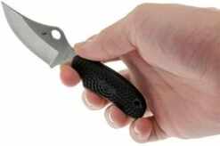 Spyderco ARK Salt FB35PBK Neck Knife -KNIVESANDTOOLS Sales SPFB35PBK 04 spyderco ark h1 nekmes spfb35pbk 04
