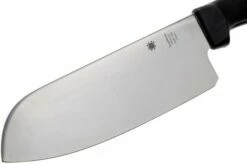 Spyderco K08PBK Santoku 16.5 Cm, Black -KNIVESANDTOOLS Sales SPK08PBKB 03 spyderco kitchen