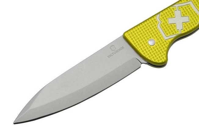 Victorinox Hunter Pro Alox Limited Edition 2023, 0.9415.L23 Electric Yellow, Hunter Pocket Knife 5 Victorinox Hunter Pro Alox Limited Edition 2023, 0.9415.L23 Electric Yellow, Hunter Pocket Knife - Image 3