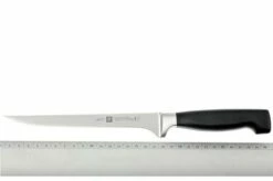 Zwilling J.A. Henckels Four Star Fillet Knife 7" -KNIVESANDTOOLS Sales ZW31073 180 04 zwilling foue star 31073 180 fileermes d4