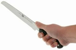 Zwilling Pro Bread Knife, 38406-201 -KNIVESANDTOOLS Sales ZW38406 201 05 zwilling pro zw38406 201 d5 1